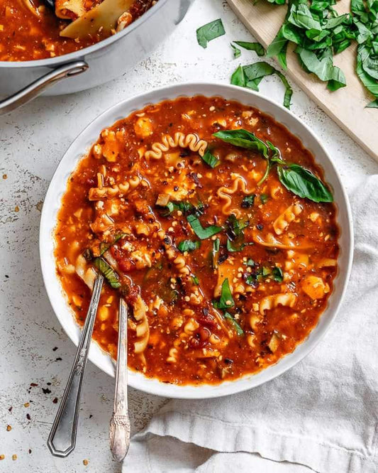 Sopa de lasaña vegana