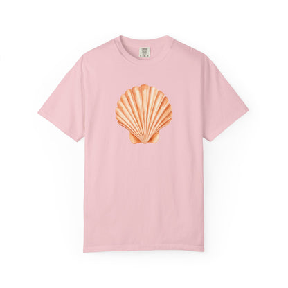 Shell Pocket T-Shirt — Minimal Beach Tee with Orange Seashell